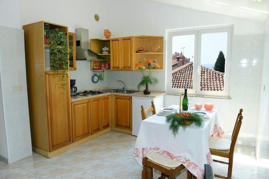 Vista Mare Apartman ポレッチ エクステリア 写真